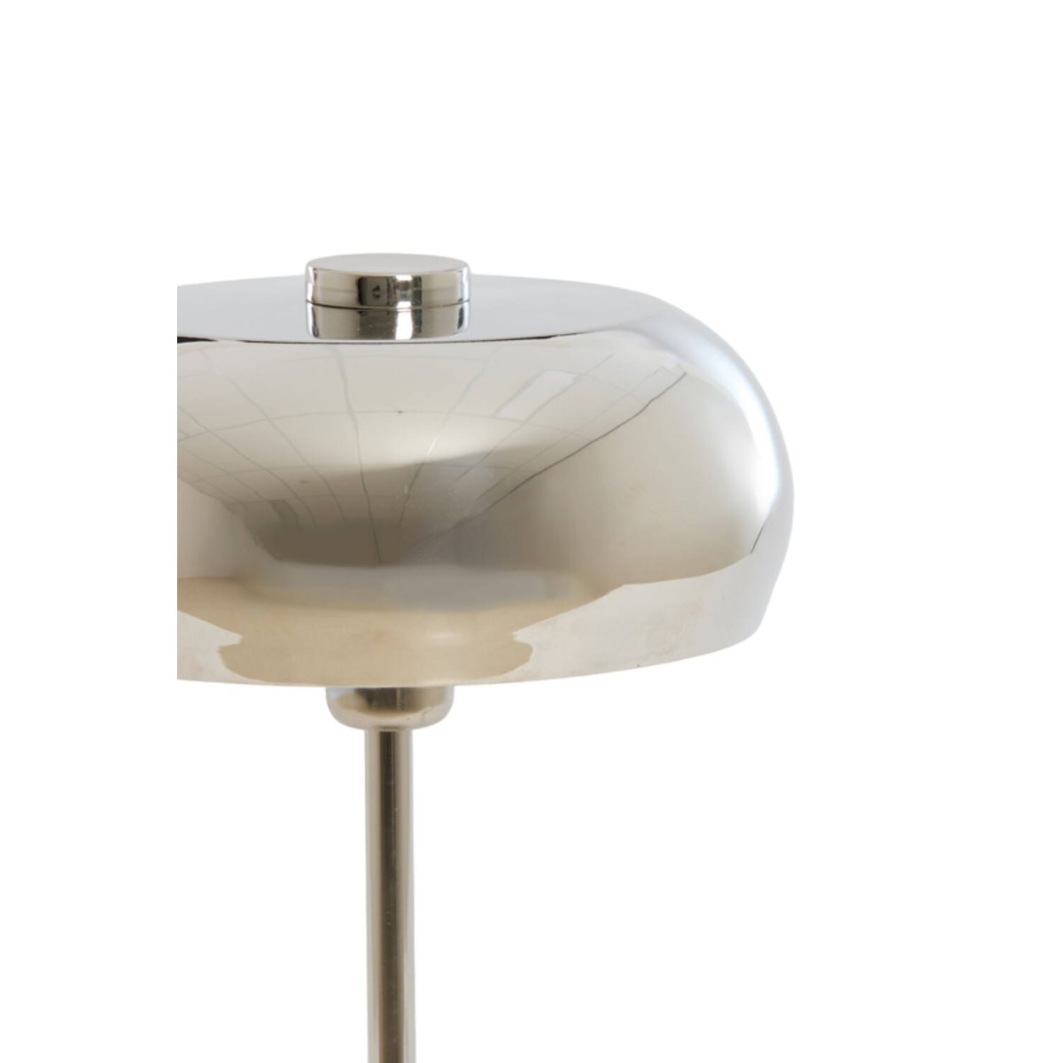 Surin 47cm Nikkeli pöytävalaisin valmistajalta Light & Living - 