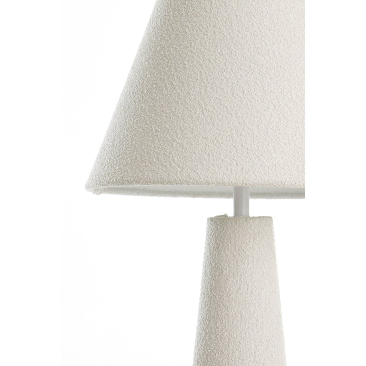 Devia 60cm Kermanvalkoinen pöytävalaisin valmistajalta Light & Living - Devia levitt&auml;&auml; pehme&auml;&auml; valoa ja siit&auml; tulee kaunis sisustuselementti, joka yhdist&auml;&auml; modernin eleganssin klassiseen vieh&auml;tykseen.
