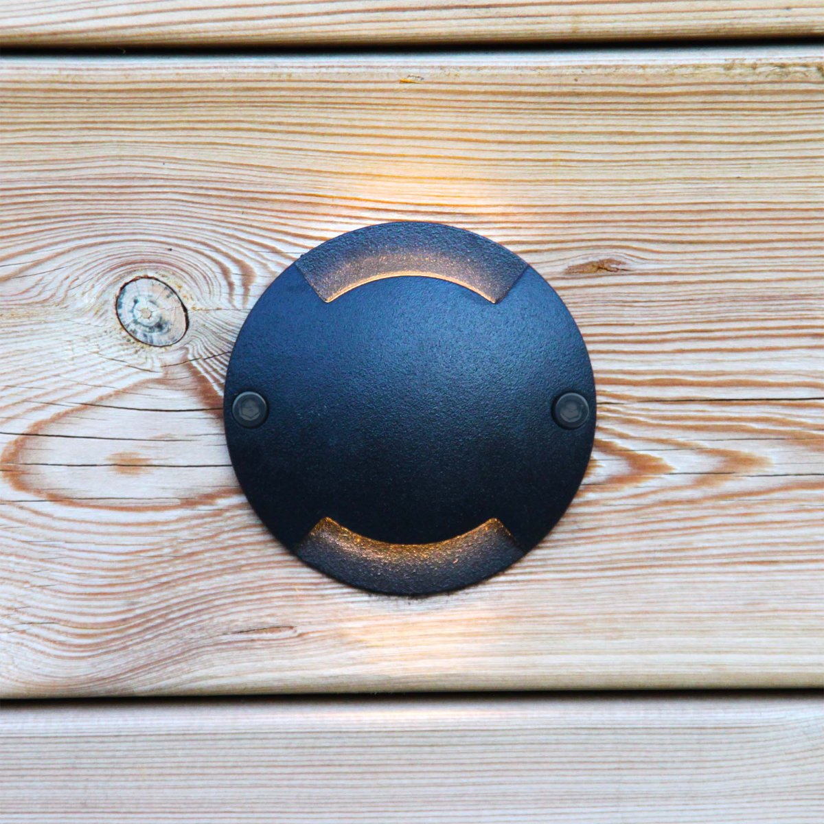 Zenit duo Musta valmistajalta Lightson - Jos sinulla on askelmia, jotka on merkittävä kompastumisvaaran välttämiseksi, Zenit Black (tuote 5105) on täydellinen valaisin siihen; se ei sokea.