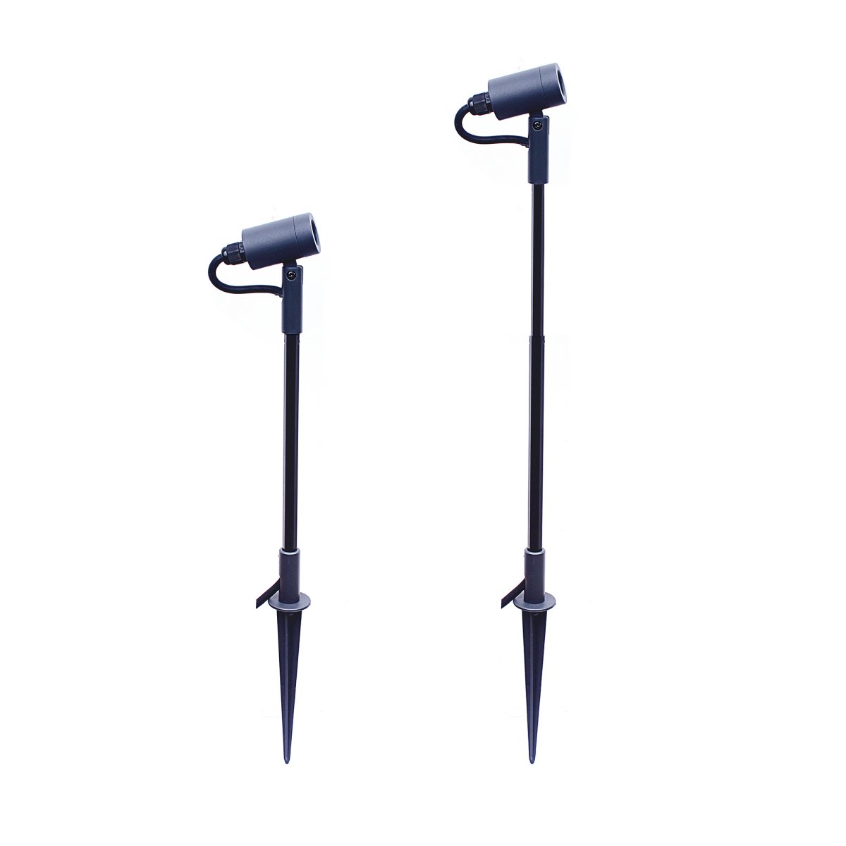 Astro Tumman harmaa valmistajalta Lightson - Valaisin on mukavasti leviävä ja se voidaan suunnata sekä ylös että alas, mikä tarkoittaa, että valaisin sopii monenlaisiin pensaisiin ja puihin, mutta myös; käytävät ja polut.