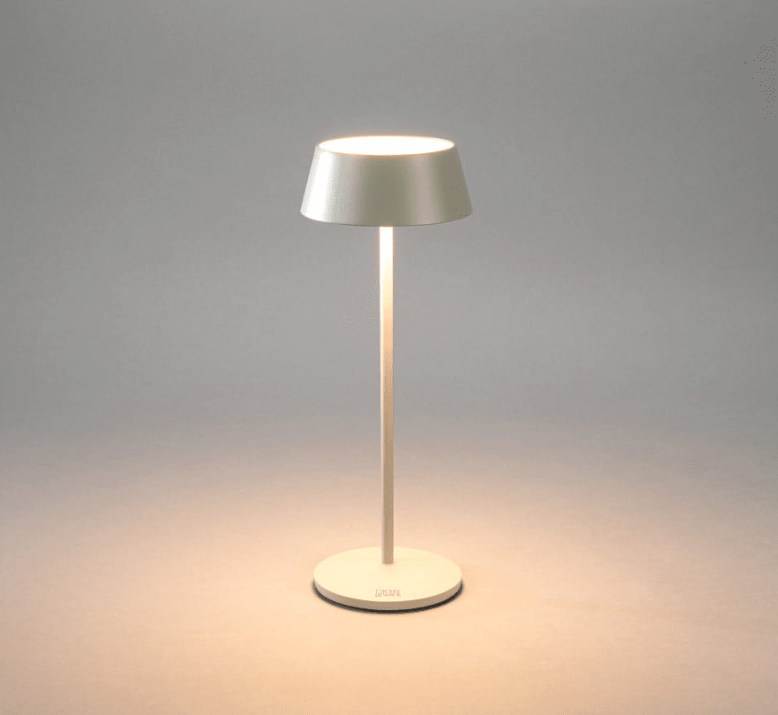 Menton 30cm Harmaa Siirrettävä valmistajalta Konstsmide - Menton on moderni ladattava pöytävalaisin ulkokäyttöön.