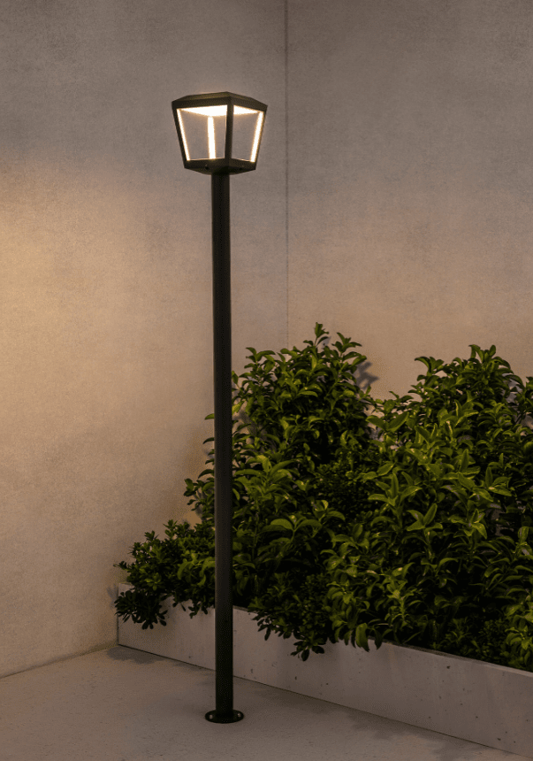 Plaza 220cm Harmaa lyhtypylväs valmistajalta Faro Barcelona - PLAZA on moderni LED-tekniikkaa k&auml;ytt&auml;v&auml; pylv&auml;svalaisin terasseille ja puutarhoille.