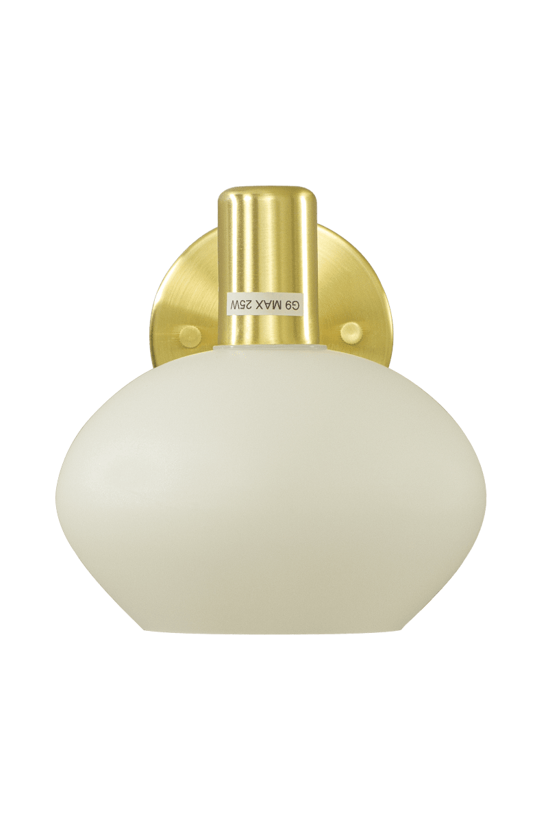 Elba Ø15 Matta messinki kylpyhuoneen valaisin valmistajalta Aneta Lighting - T&auml;ss&auml; metallista valmistetussa sein&auml;valaisimessa on tyylik&auml;s muotoilu ja opaalinvalkoinen lasikupu, joka antaa pehme&auml;n ja miellytt&auml;v&auml;n valon.