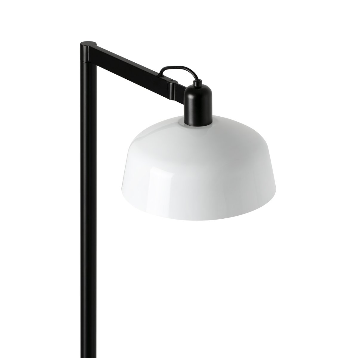 Tatawin Valkoinen lattiavalaisin valmistajalta Faro Barcelona - Tatawin on lattiavalaisin, jossa on musta runko ja valkoinen metallinen varjostin, joka antaa kohdennettua valoa.