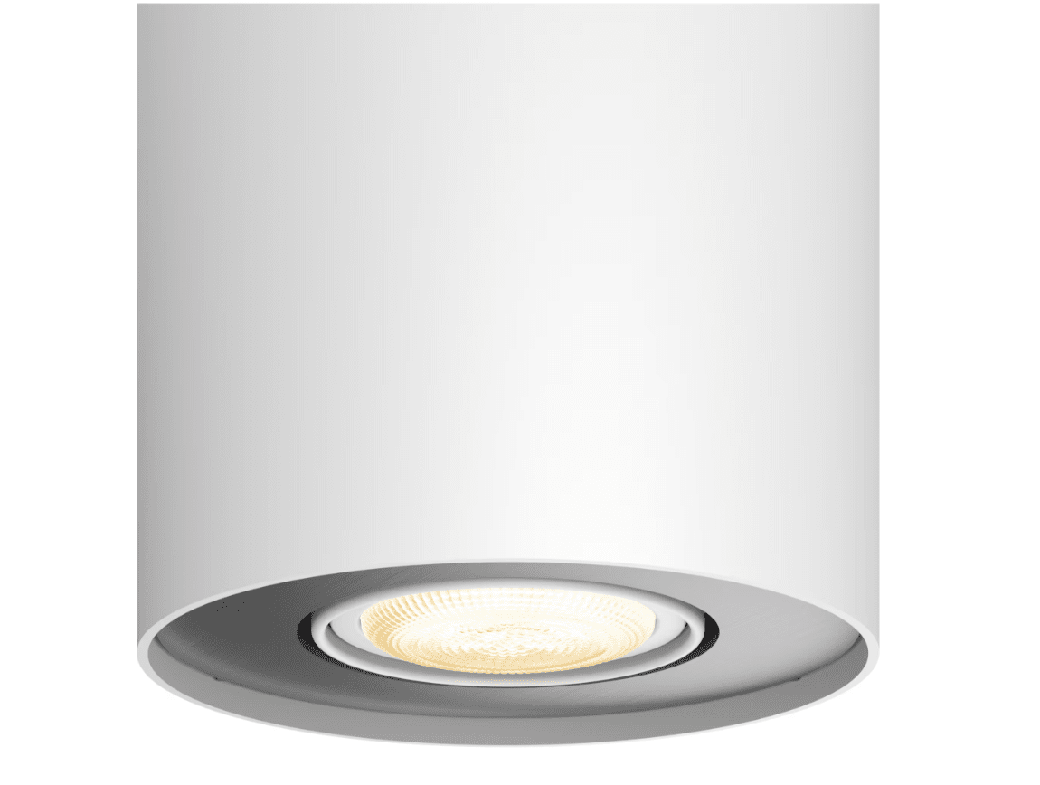 Pillar Hue Valkoinen kohdevalaisin valmistajalta Philips - Voit valita l&auml;mpim&auml;n ja viile&auml;n valkoisen s&auml;vyn v&auml;lill&auml; ja ohjata sit&auml; Bluetooth-sovelluksella tai pakkauksessa mukana tulevalla himmenninpainikkeella.