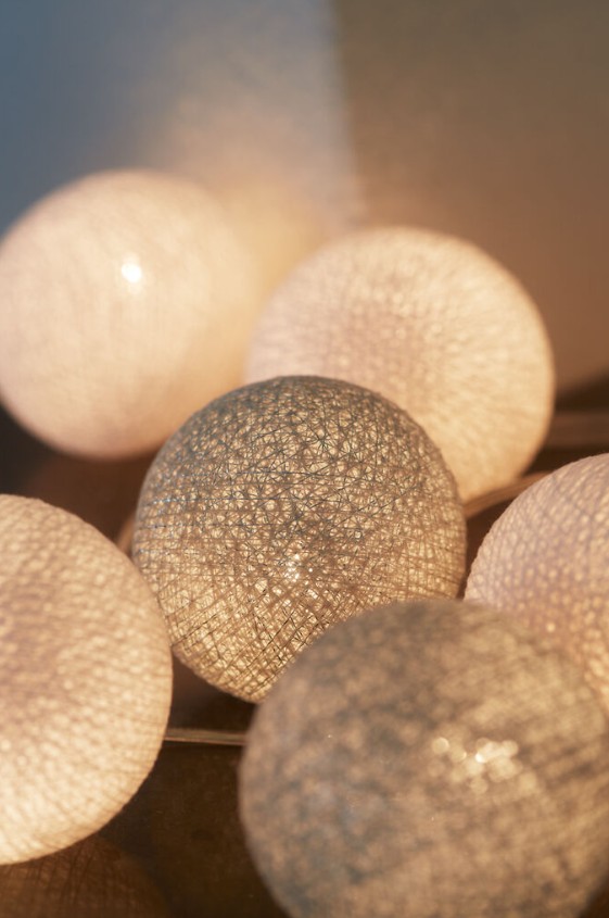 Irislights Silver 20-lights Hopea valmistajalta Irislights - Tuote on k&auml;sintehty, ja sen v&auml;riss&auml;, muodossa ja koossa voi olla vaihteluita.