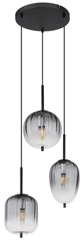 Attila Ø46 Savun värinen kattovalaisin valmistajalta Globo Lighting - Tillverkad av mattsvart metall och r&ouml;kf&auml;rgat glas som &auml;r mjukt tonade, detta ger lampan ett unikt ljusspel som skapar en behaglig och sofistikerad st&auml;mning i rummet.