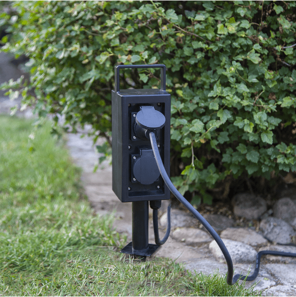 Haaroitus Plug Musta valmistajalta Star Trading - 