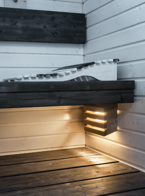 Saunaled K Puu valmistajalta Airam - Saunaled K (neli&ouml;) on tyylik&auml;s saunavalaisin kiinte&auml;ll&auml; LEDill&auml;.