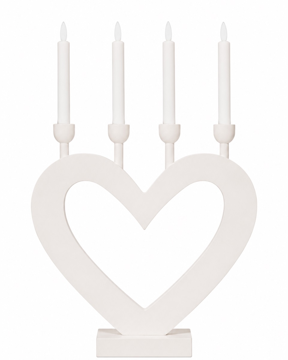 Sydän Valkoinen valmistajalta Pixie Design - Valkoinen v&auml;ri antaa kynttil&auml;njalalle pehme&auml;n ja kodikkaan ilmeen, joka sopii hyvin adventti- ja jouluaikaan.