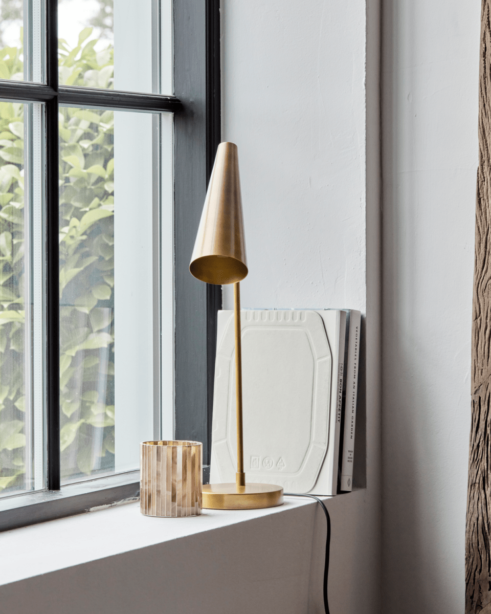 Precise 52cm Messinki työpöytävalaisin valmistajalta House Doctor - 