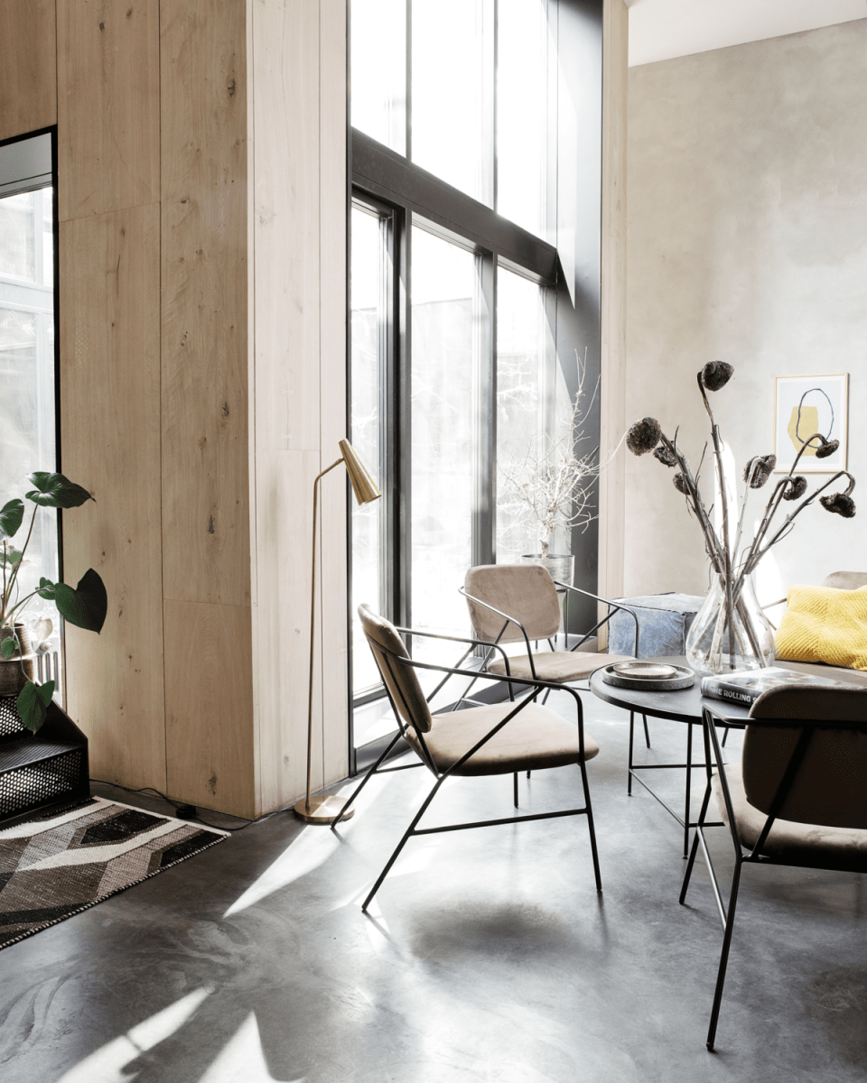 Precise Messinki lattiavalaisin valmistajalta House Doctor - Käsintehty raudasta ja messingistä.