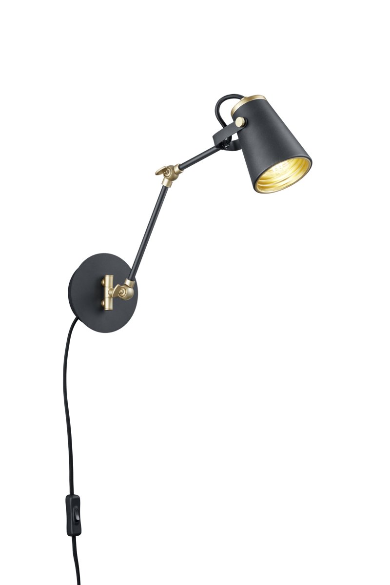 Edward 50cm Musta seinävalaisin valmistajalta Trio Lighting - 50 cm:n uloke ja s&auml;&auml;dett&auml;v&auml;t k&auml;&auml;nt&ouml;- ja kallistusnivelet tekev&auml;t siit&auml; t&auml;ydellisen y&ouml;valaisimeksi tai ty&ouml;huoneeseen.