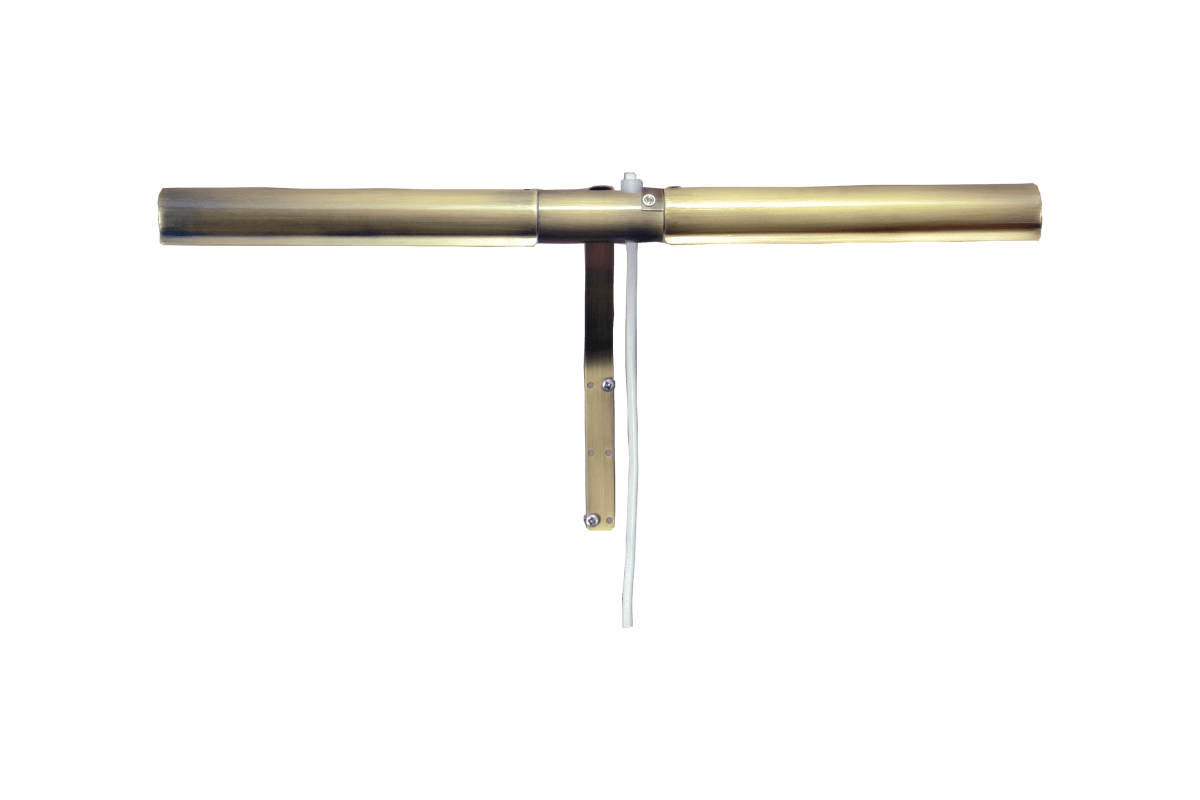 Picasso 47cm Antiikkimessinki valmistajalta Aneta Lighting - Picasso-tauluvalaisin on elegantti metallinen valaisin antiikkimessingin viimeistelyllä, joka antaa sille klassisen ja tyylikkään ilmeen.