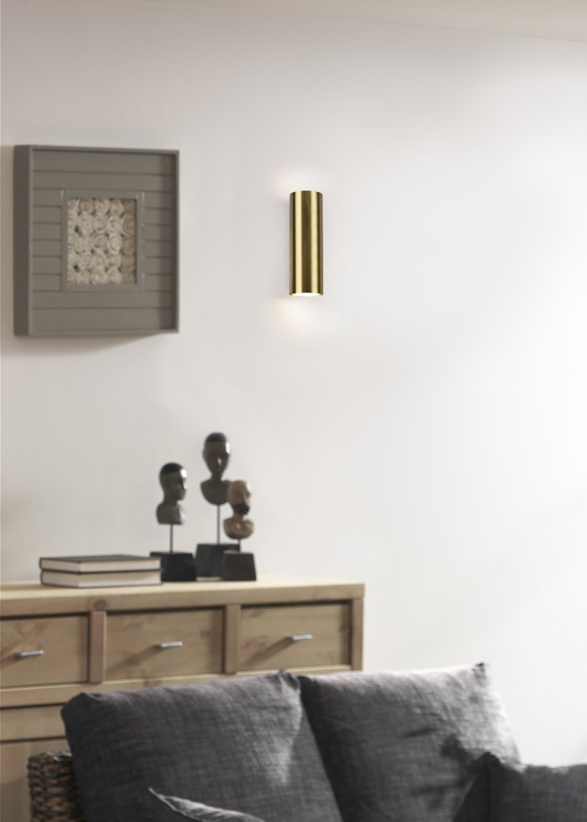 Marley 18cm Antiikki messinki seinävalaisin valmistajalta Trio Lighting - MARLEY-sein&auml;valaisin on sek&auml; k&auml;yt&auml;nn&ouml;llinen ett&auml; minimalistinen hienostuneella muotoilullaan ja laadukkaalla ty&ouml;st&ouml;ll&auml;&auml;n.
