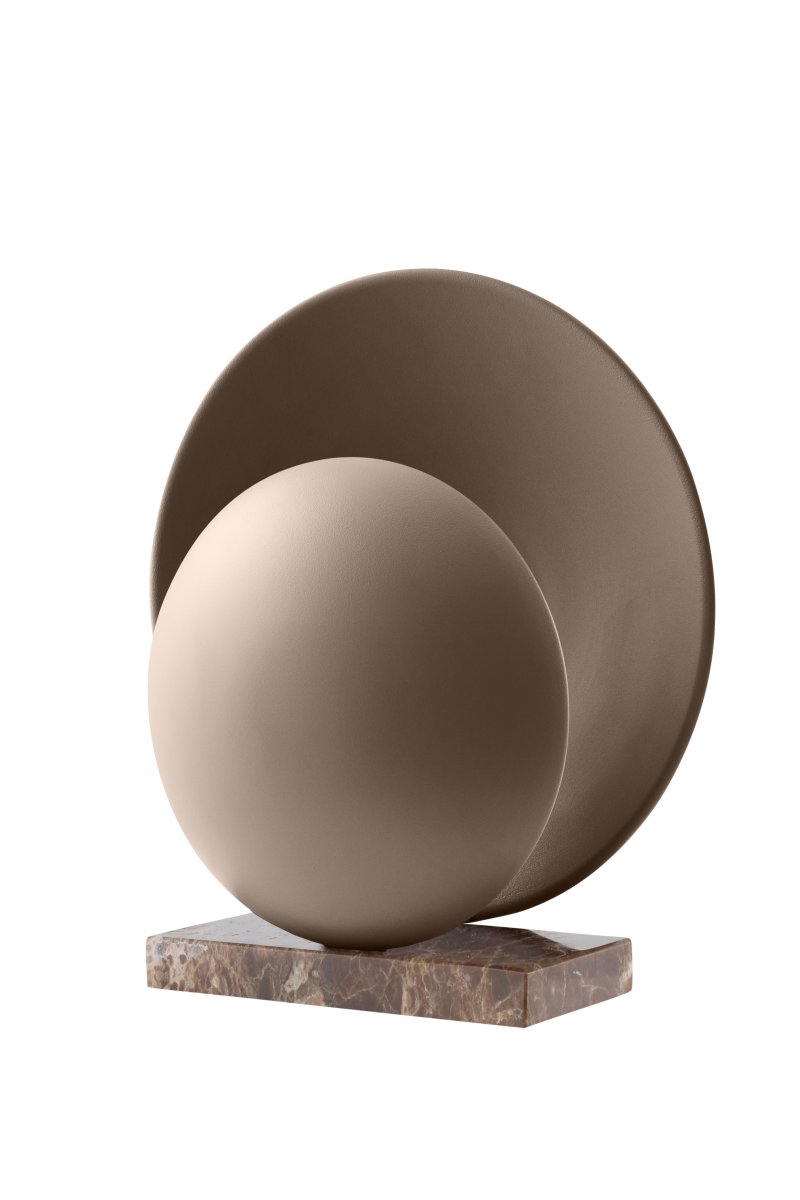 Orbit 32cm Ruskea pöytävalaisin valmistajalta Globen Lighting - T&auml;ss&auml; tuotteessa on erilaisia kivipintoja, koska se on valmistettu luonnonmateriaalista ja jokainen lamppu on ainutlaatuinen.