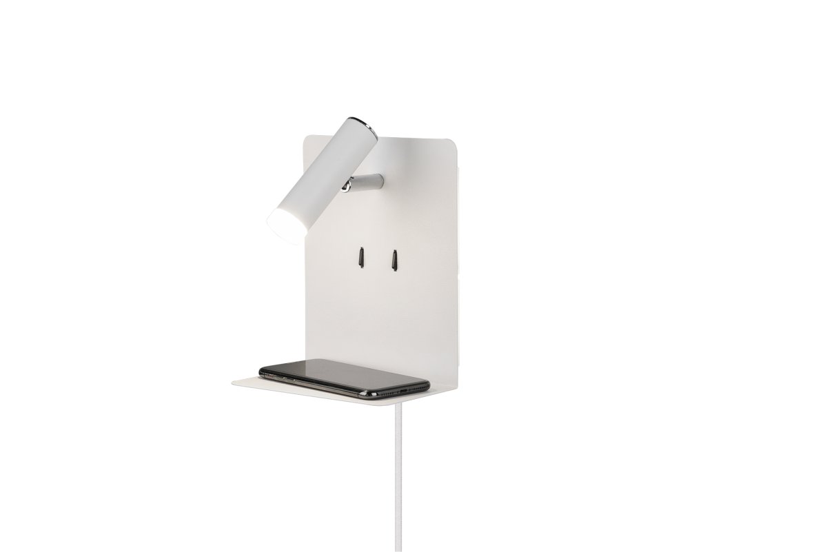 Element Valkoinen lukulamppu valmistajalta Trio Lighting - Hyllyll&auml; ja USB-portilla latausta varten se on sek&auml; k&auml;yt&auml;nn&ouml;llinen ett&auml; toimiva.