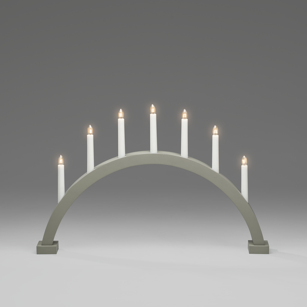 Arch 7 Lights Matt Grey/Green valmistajalta Konstsmide - S&auml;hk&ouml;inen kynttil&auml;njalka tyylikk&auml;&auml;n kaaren muodossa ja 7 kynttil&auml;&auml;.