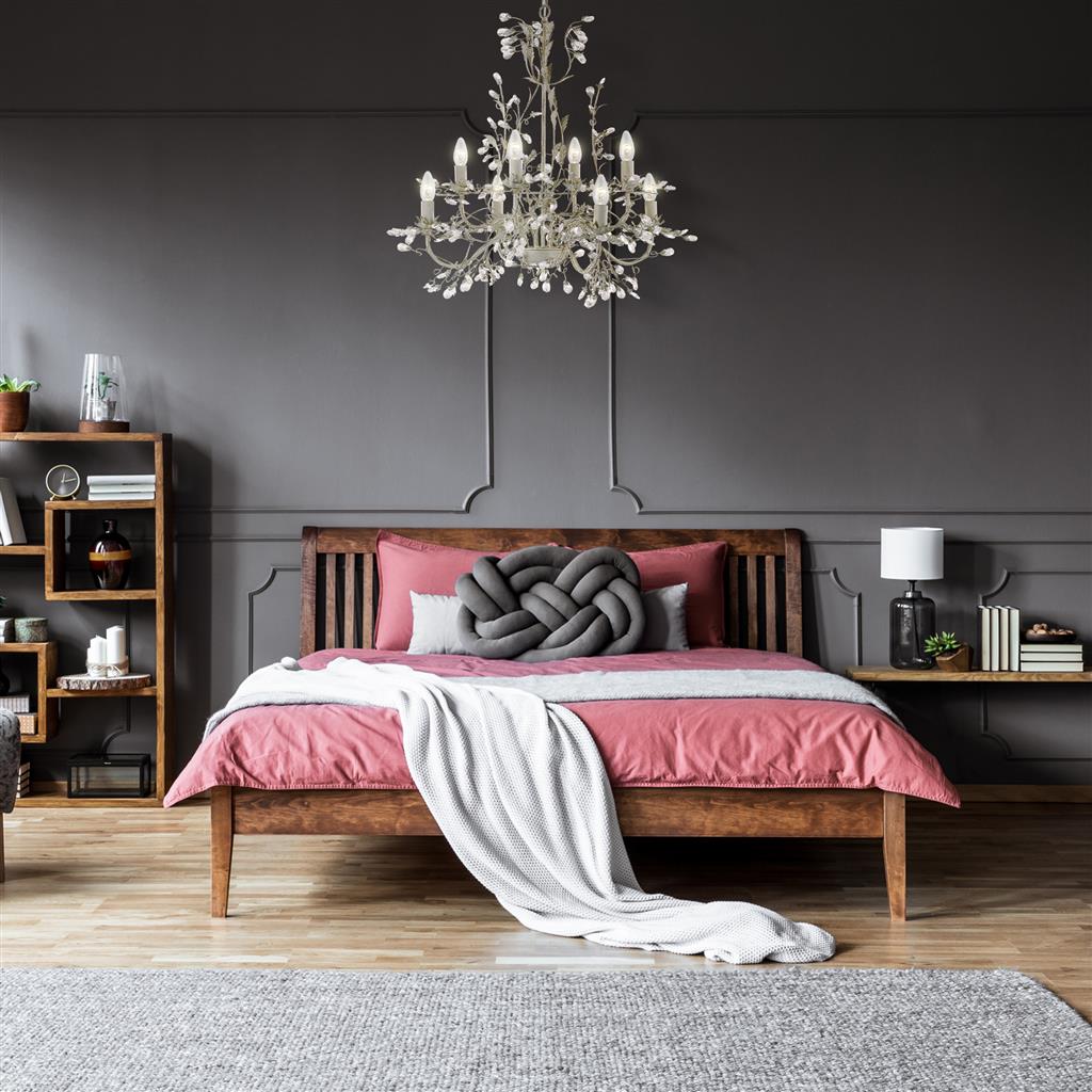 Alamandite Ø74 Kermanvalkoinen kattovalaisin valmistajalta Searchlight - Almandite on kaunis kristallikruunu kermanvalkoisena ja kultaisin yksityiskohdin, ja se on todellinen koru makuuhuoneessa, olohuoneessa, ruokailuhuoneessa tai eteisess&auml;.