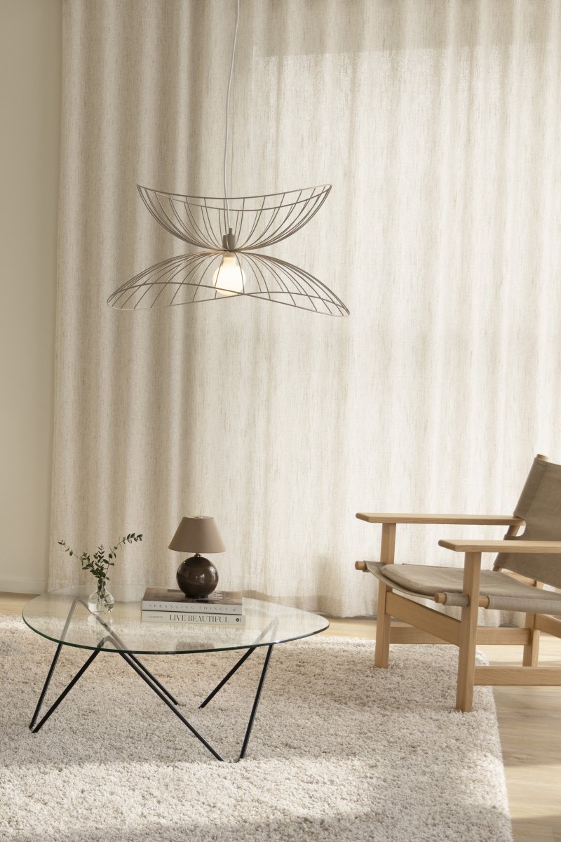 Ray Ø70 Beige kattovalaisin valmistajalta Globen Lighting - Kaksi varjostinta voidaan järjestää eri tavoin – joko päällekkäin tai sisäkkäin alemman riippuvalaisimen aikaansaamiseksi.