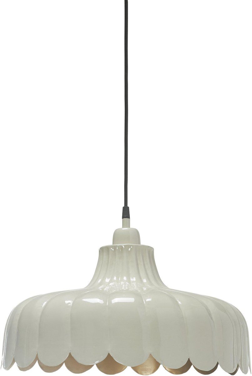 Wells Ø45 Beige kattovalaisin valmistajalta PR Home - Olemme saaneet inspiraationsa kukasta ja luoneet tämän sarjan useissa väreissä ja malleissa.