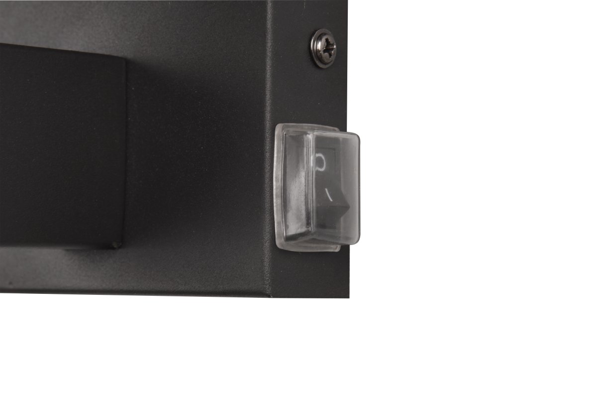 Kula Musta kylpyhuoneen valaisin valmistajalta Trio Lighting - 