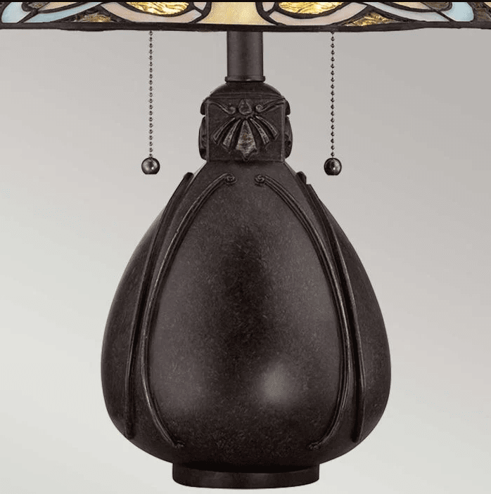 India 50cm Monivärinen valmistajalta Elstead Lighting - India on kompakti Tiffany-pöytävalaisin, jossa on tyylikäs ja monimutkainen muotoilu.