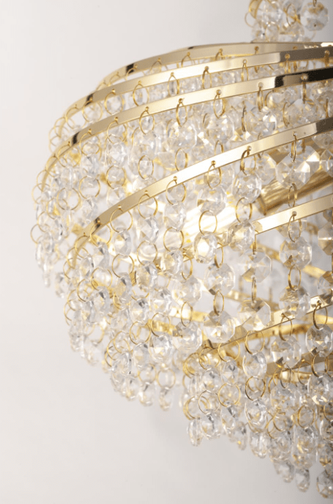 Isabelle Ø40 Kulta kristalli valmistajalta Norrsken Design - Kultainen Isabelle-kristallikruunu on vaikuttava ja hienostunut valaistusratkaisu tyylitietoisille.