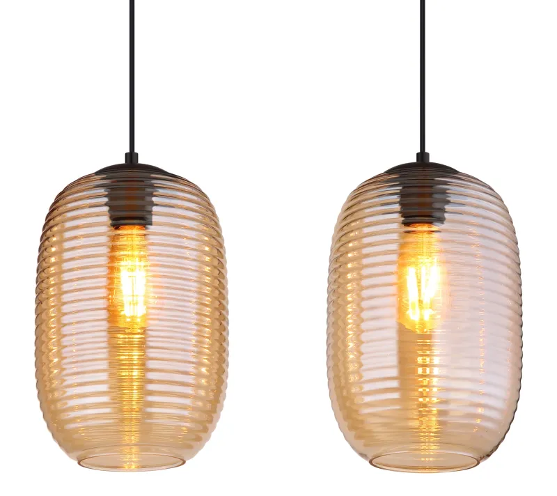 Jefrey 110cm Keltainen kattovalaisin valmistajalta Globo Lighting - Denna eleganta taklampa har en avl&aring;ng form och &auml;r utrustad med fyra rundade glaskupor i varm b&auml;rnstensf&auml;rg.