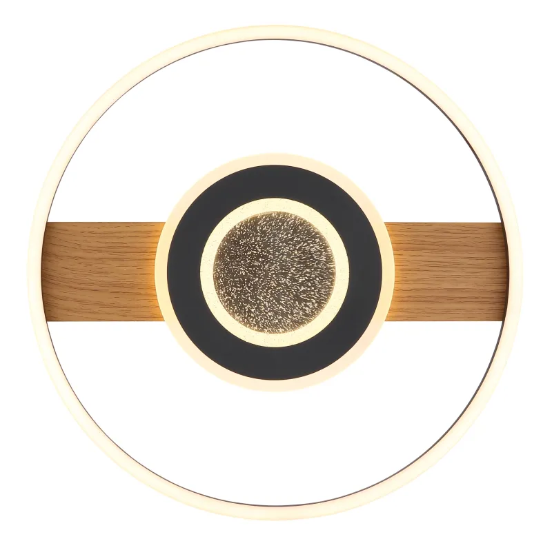 Pikara Ø40 Puu plafondi valmistajalta Globo Lighting - Den mattsvarta metallen tillsammans med tr&auml;looken skapar en stilfull balans mellan samtida design och naturlig estetik.