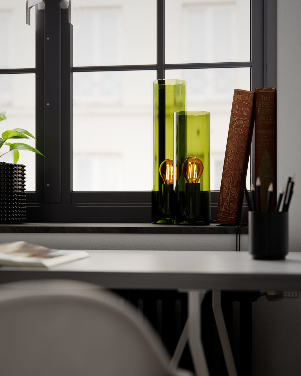 Flake 40cm Vihreä pöytävalaisin valmistajalta By Rydéns - Tyylikk&auml;&auml;ll&auml; sylinterin muotoisella lasillaan ja trendikk&auml;ill&auml; v&auml;reill&auml;, kuten tummankeltaisella ja vihre&auml;ll&auml;, Flake on t&auml;ydellinen valaisin luomaan tyyli&auml; ja tunnelmaa kotiisi.