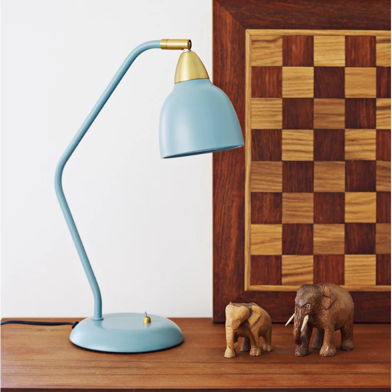 Urban 45cm Vaaleansininen työpöytävalaisin valmistajalta Superliving - 