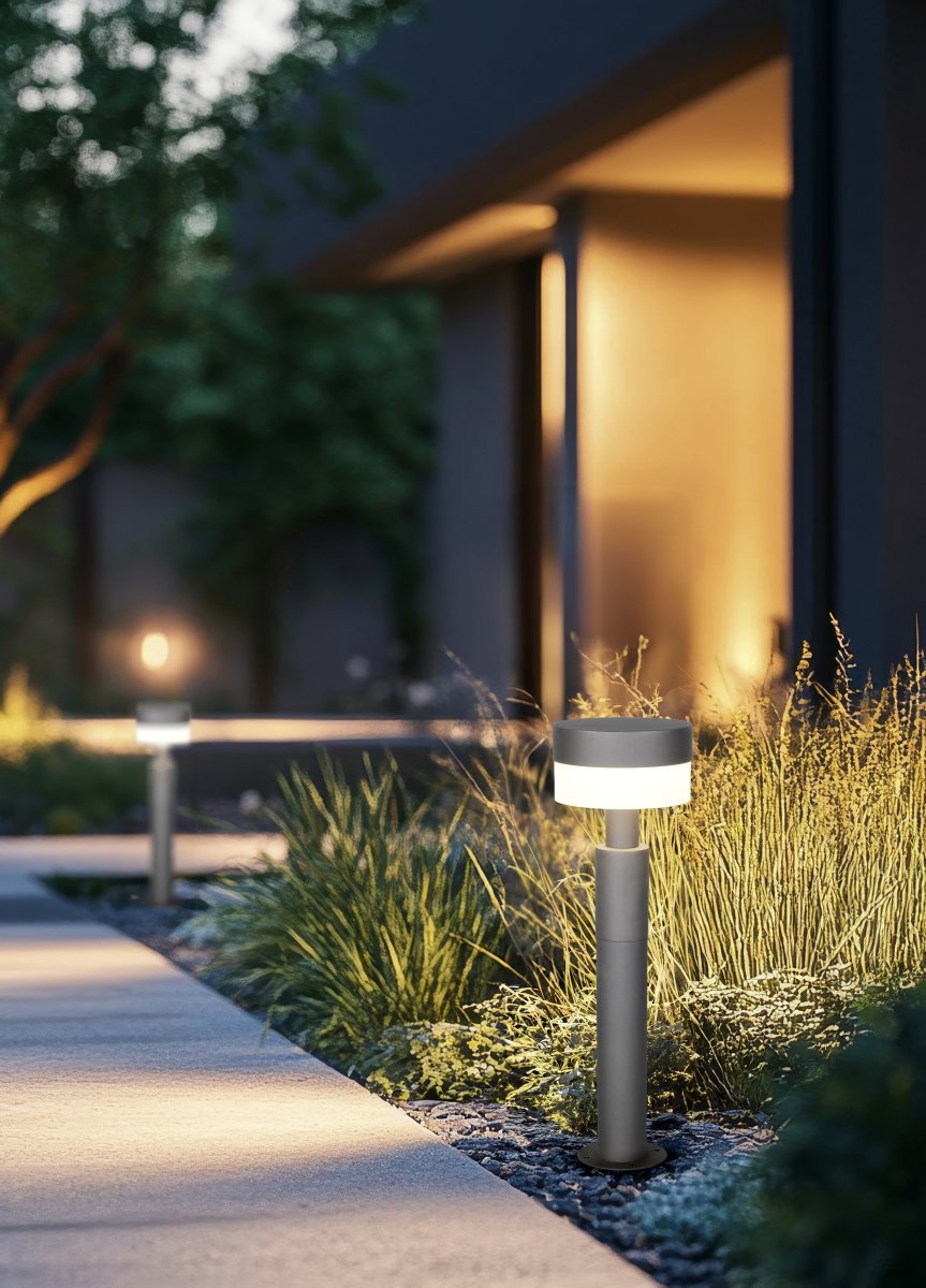 Mackenzie 50cm Antrasiitti pylväsvalaisimet valmistajalta Trio Lighting - 