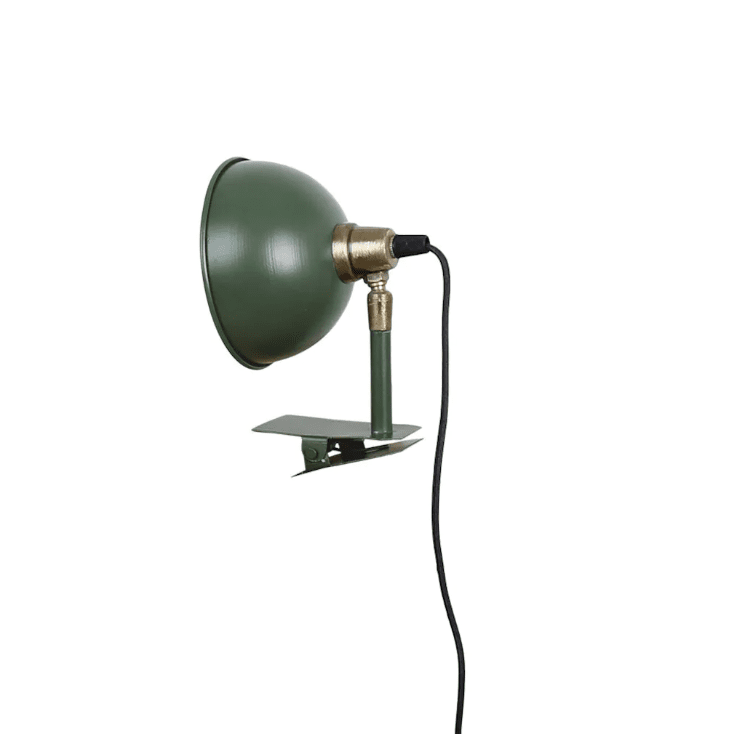 Pelle Vihreä nipistinvalaisin valmistajalta Strömshaga - Puristimen avulla lamppu on helppo siirt&auml;&auml; eteenp&auml;in; ja sopii sinne&aring; hyv&auml; korostaa tiettyj&auml; kuvioita tai yksityiskohtia huoneessa.