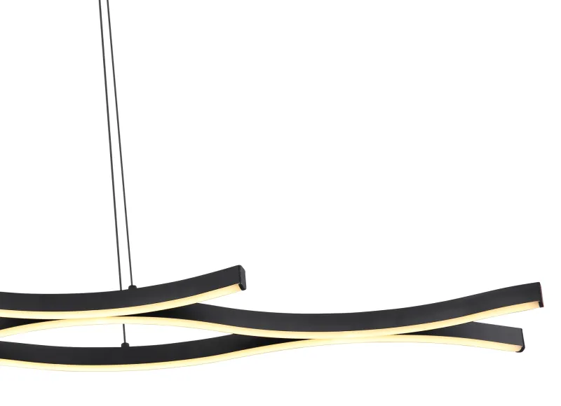 Geronimo 108cm Musta kattovalaisin valmistajalta Globo Lighting - Lampan &auml;r tillverkad av metall, aluminium och har en opalf&auml;rgad plastsk&auml;rm som ger en stilren och harmonisk estetik.