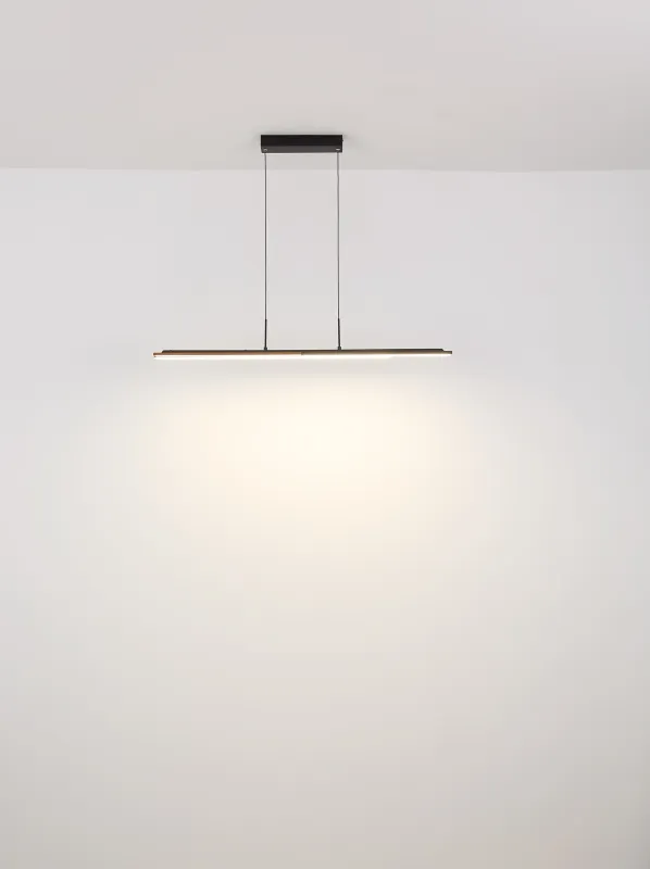 Quito 100cm Luonto kattovalaisin valmistajalta Globo Lighting - &nbsp;Sk&auml;rmen &auml;r tillverkad av aluminium och har en opalinl&auml;ggning i silikon som s&auml;kerst&auml;ller en mjuk och j&auml;mn ljusf&ouml;rdelning.