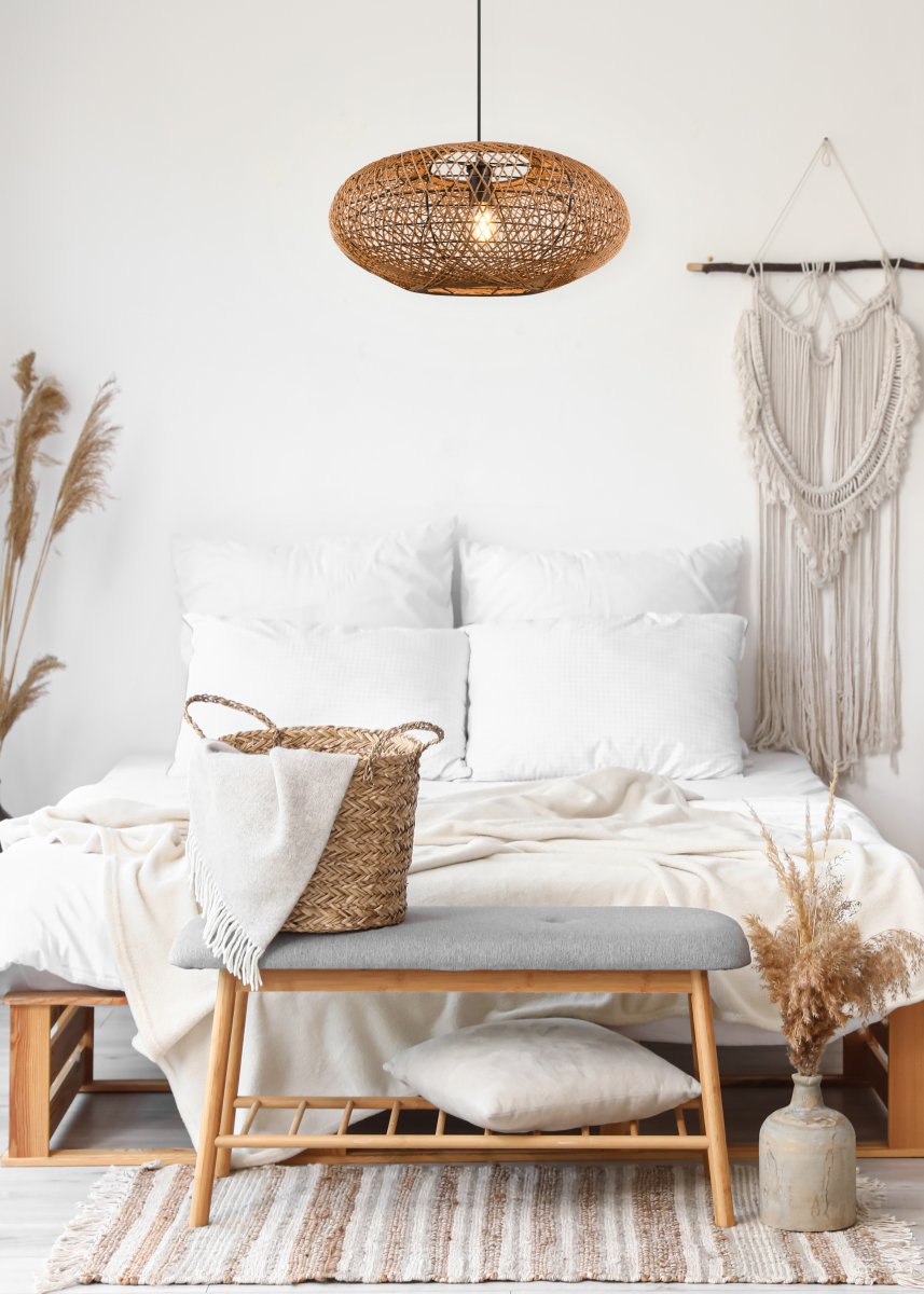 Hedda Ø52 Luonto kattovalaisin valmistajalta Trio Lighting - Koristevalaisin HEDDA luo j&auml;nnitt&auml;vi&auml; kontrasteja ja kirkastaa huonetta sisalitantullaan, joka luo valon ja varjon kuvion.