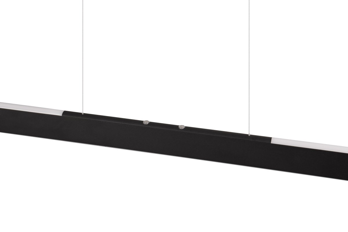 Helios 100cm Musta kattovalaisin valmistajalta Trio Lighting - Valaisimen selkeät ja modernit linjat antavat kotiin elegantin tunnelman, jota vahvistaa ylös ja alas suuntautuva valaistus.