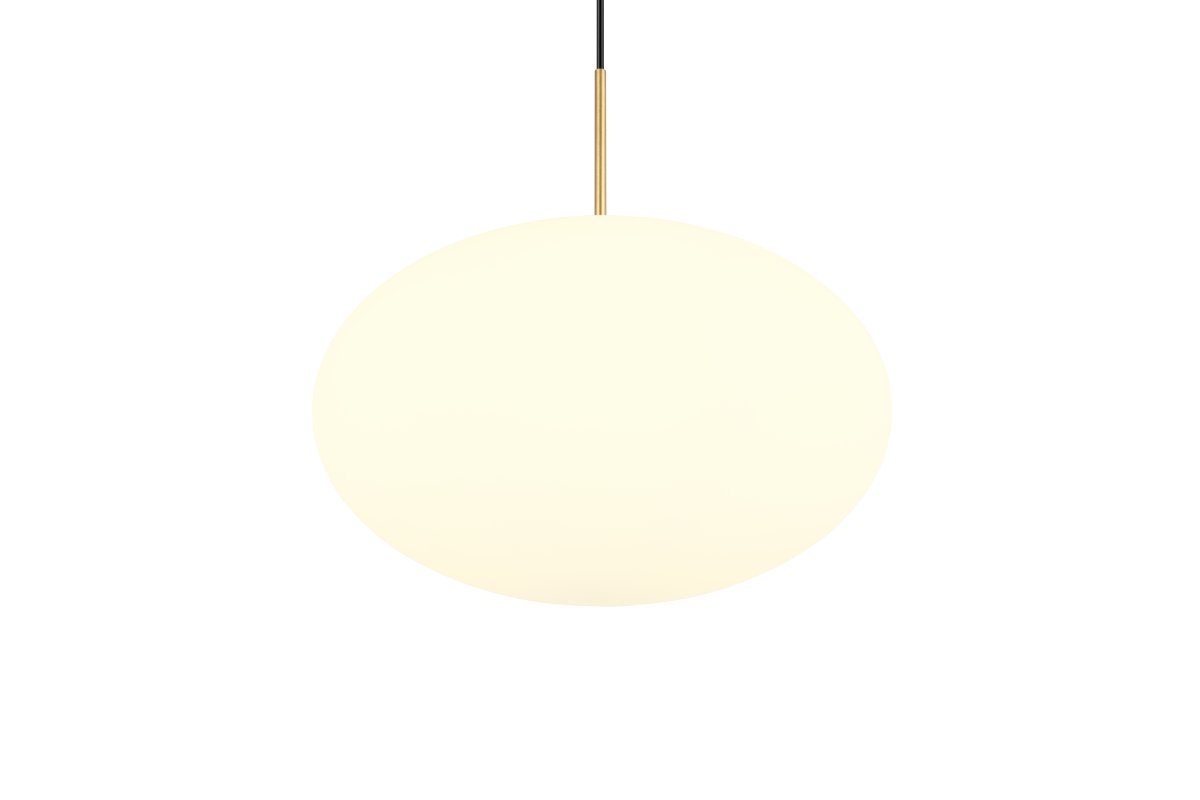 Fomento Ø40 Matta messinki kattovalaisin valmistajalta Trio Lighting - Mattan messingin ja valkoisen lasin yhdistelmä luo ylellisyyden ja hienostuneisuuden tunteen.