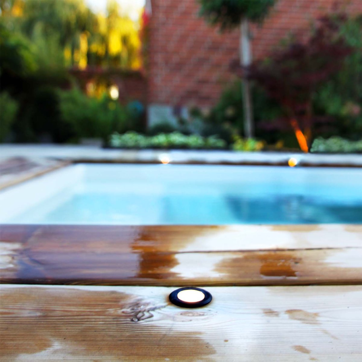 Orion 10 Musta valmistajalta Lightson - Orion on my&ouml;s saatavilla&aring; Orion 5 -pakkauksena (taide: 5098), jos haluat laajentaa j&auml;rjestelm&auml;&auml;si.