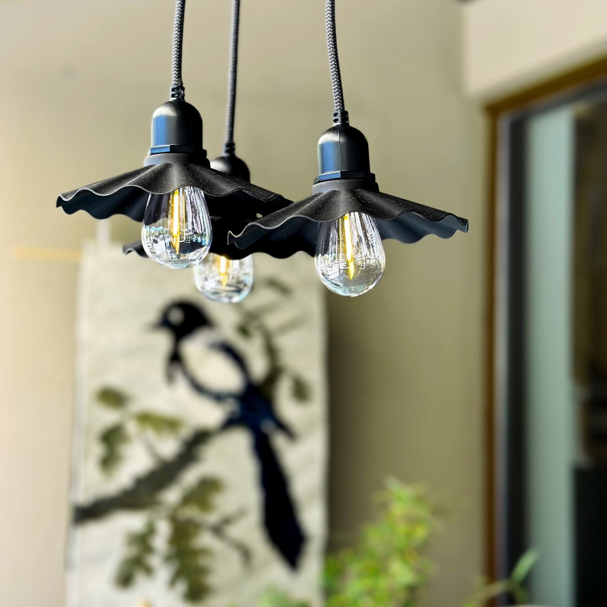 Shady 10 Musta valmistajalta Lightson - Garden Plug &amp; Pelaa LightsOnilta – Joustava ja edullinen 12 voltin järjestelmä puutarhaasi, jonka voit helposti asentaa itse ja jonka voit myöhemmin rakentaa, jopa 50 metriin, jos haluat.