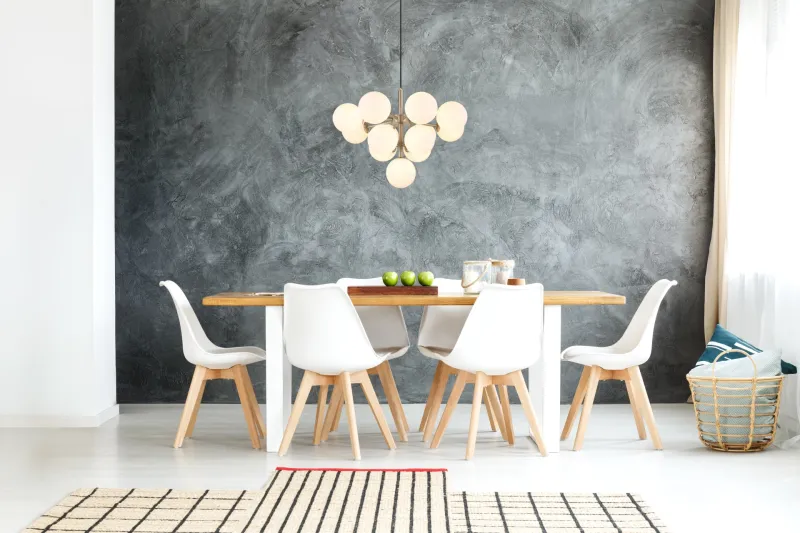 Grappy Ø56 Nikkeli kattovalaisin valmistajalta Globo Lighting - Grappy taklampa blir en stilfull och lyxig detalj i varje rum med sin glamor&ouml;sa design och de 13st opalf&auml;rgade&nbsp;glaskulorna.