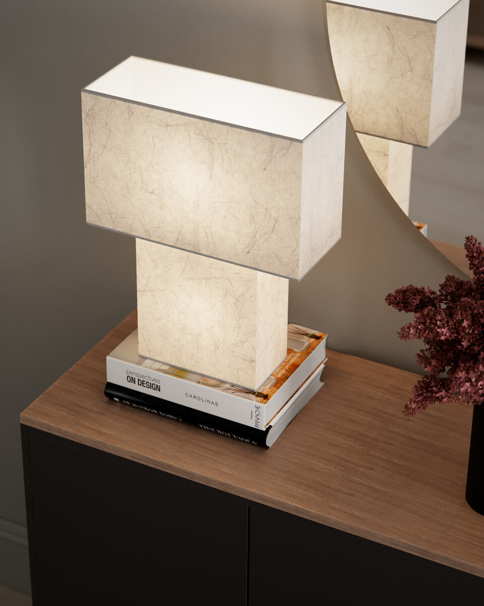 iSquare 50cm Valkoinen pöytävalaisin valmistajalta By Rydéns - Tutustu iSquare-p&ouml;yt&auml;valaisimeen, joka on saanut inspiraationsa japanilaisesta suunnittelusta ja valmistettu lohik&auml;&auml;rmepilvipaperista.