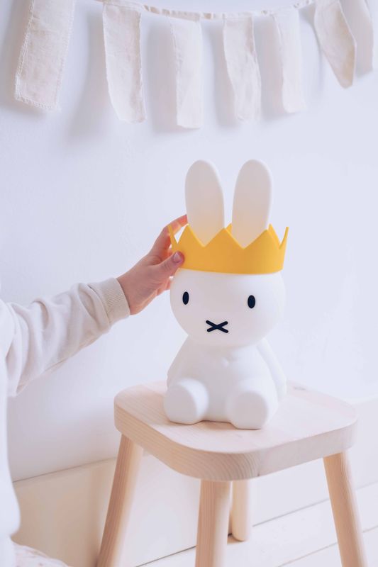 Miffy Crown Keltainen lasten valaisin valmistajalta Mr Maria - 