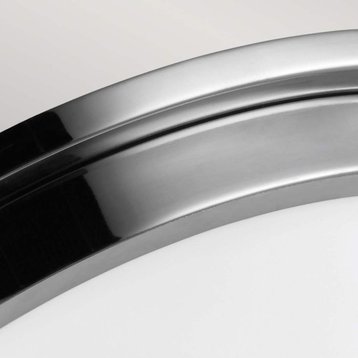 Payne Ø32 Kromi kylpyhuoneen valaisin valmistajalta Elstead Lighting - Se on valmistettu teräksestä ja opaalilasista, ja siinä on yksityiskohtia kiillotettu kromiviimeistely, joka antaa hienostuneen ja ainutlaatuisen ilmeen.