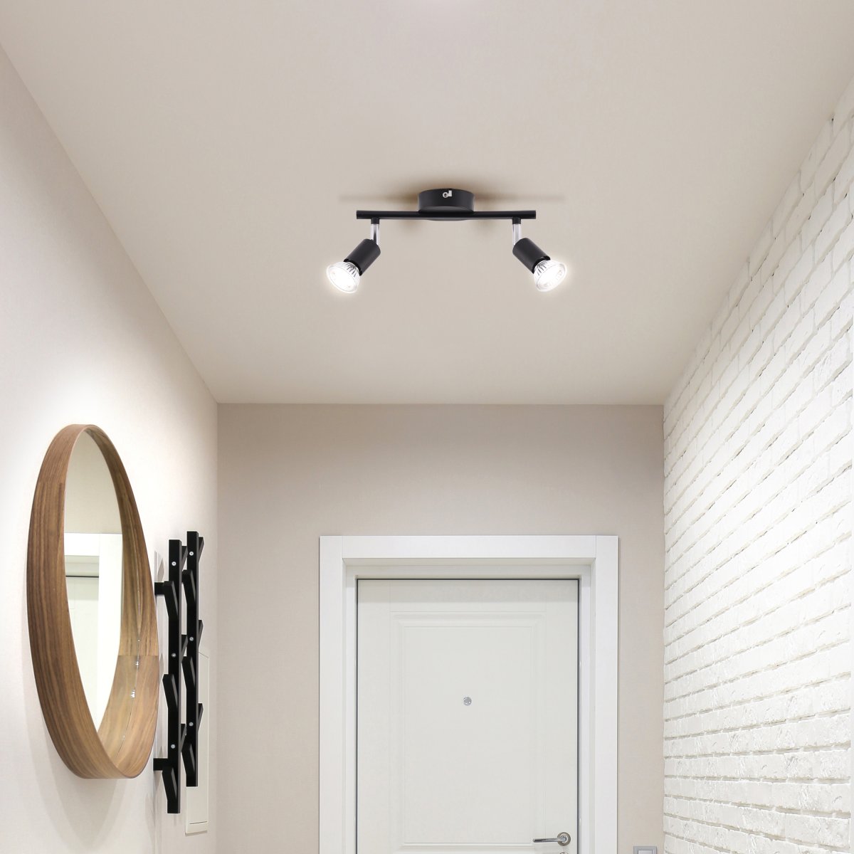 Prato 2 Matta musta kohdevalaisin valmistajalta Brilliant - Täydellinen valon ohjaamiseen haluamaasi paikkaan ja optimaalisen valaistuksen luomiseen kotiisi.