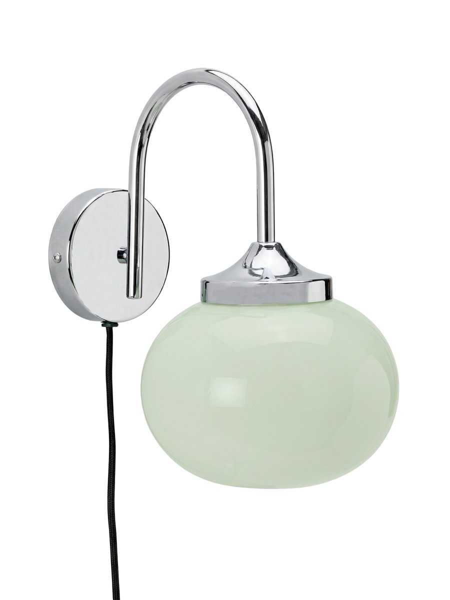 Elsy 30cm Vihreä lukulamppu valmistajalta PR Home - Pehme&auml;sti kaareva varsi antaa lampulle harmonisen ilmeen ja tekee siit&auml; koriste-elementin kaikkeen k&auml;yt&auml;vist&auml; ja makuuhuoneista olohuoneisiin.