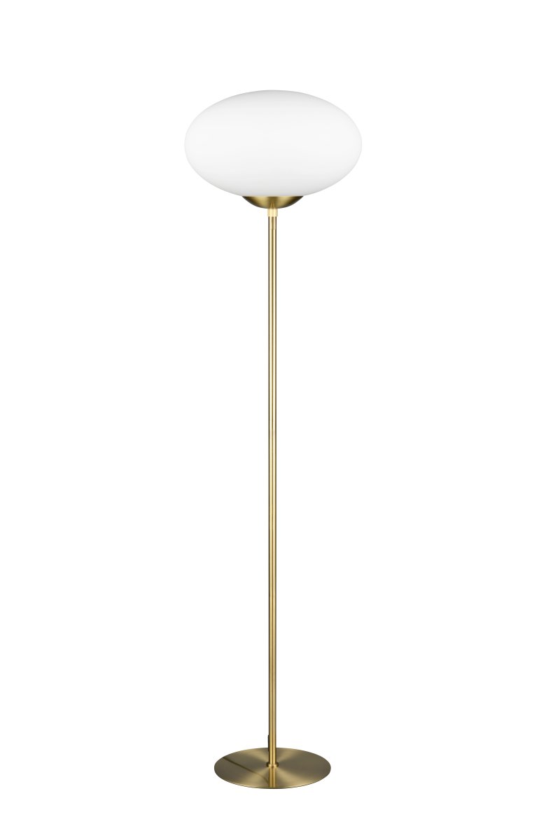 Fomento Matta messinki lattiavalaisin valmistajalta Trio Lighting - Matta messingin ja valkoisen lasin yhdistelmä luo ylellisyyden ja hienostuneisuuden tunteen.