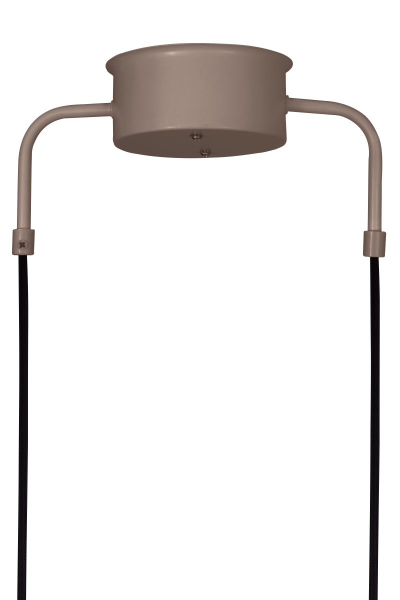 Curve 165cm Ruskea kattovalaisin valmistajalta Globen Lighting - Riippuvalaisin on valmistettu mattalakatusta metallista, ja siin&auml; on viisi varjostinta.
