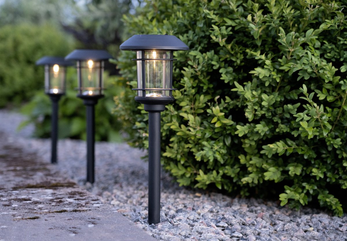 Fride 3-p Musta aurinkokennolamppu valmistajalta Star Trading - 